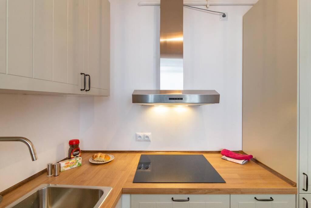 Royal Route Apartment Fully Equipped Красков Екстериор снимка