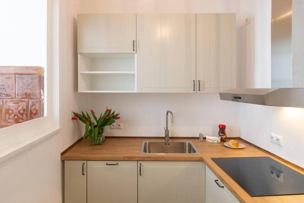 Royal Route Apartment Fully Equipped Красков Екстериор снимка
